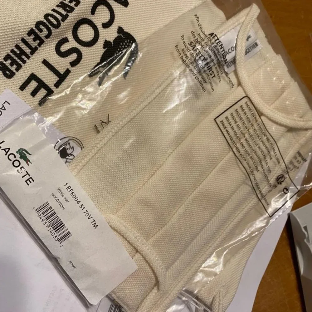2 - Lacoste Cotton Piqué Face Masks, Sealed - Picture 4 of 5